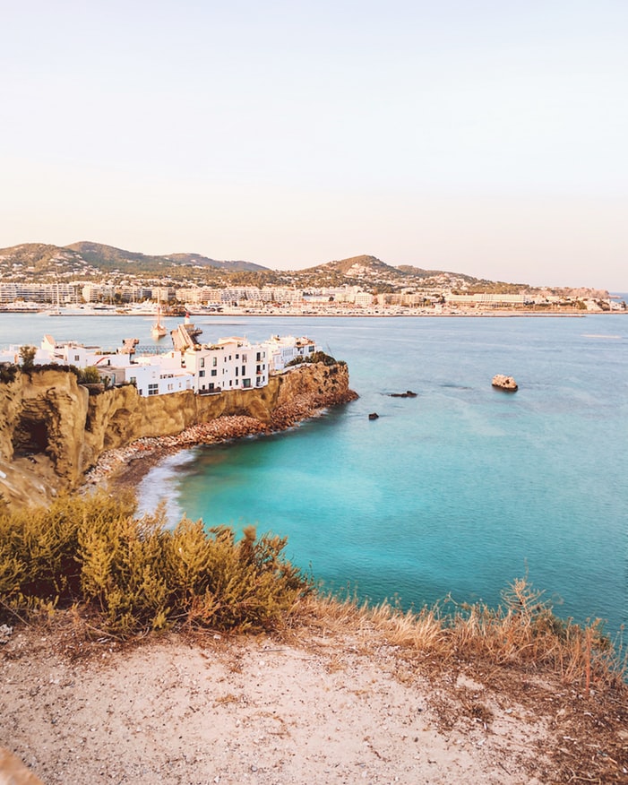 Vakantiehuis huren op Ibiza: goedkoper dan hotel?